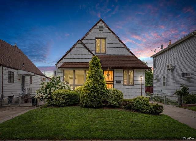 Property at 81-40 268th St, Glen Oaks, NY 11004, 3 beds, 2 baths