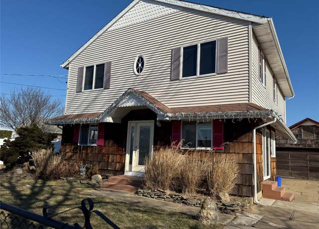 Property at 57 Annuskemunnica Rd, Babylon, NY 11702, 4 beds, 2 baths
