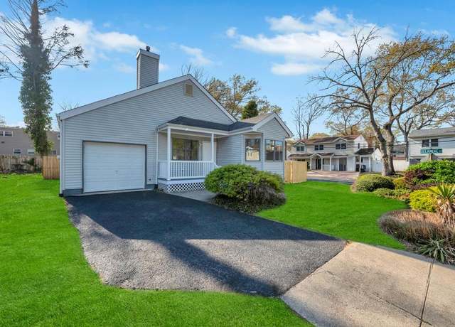 Property at 1 Sutton Pl, Huntington, NY 11743, 3 beds, 1 bath