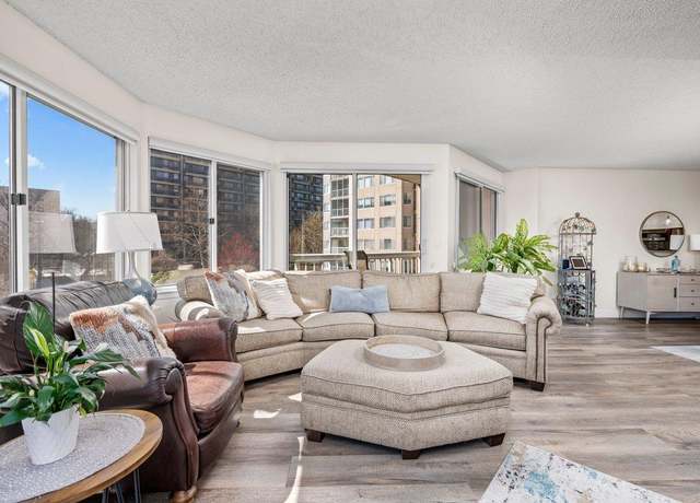 Property at 10 Stewart Pl Unit 4GE, White Plains, NY 10603, 2 beds, 2 baths