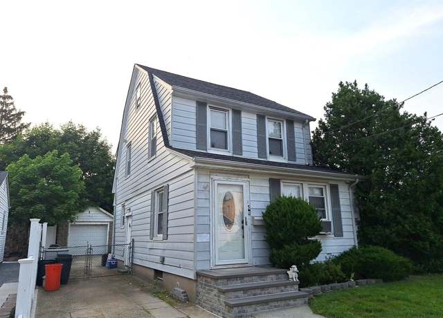 Property at 15 Stratford Ave, Williston Park, NY 11596, 3 beds, 2 baths