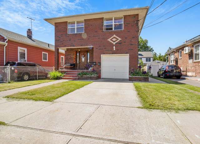 Property at 13506 62nd Road Rd, Flushing, NY 11367, 5 beds, 3 baths