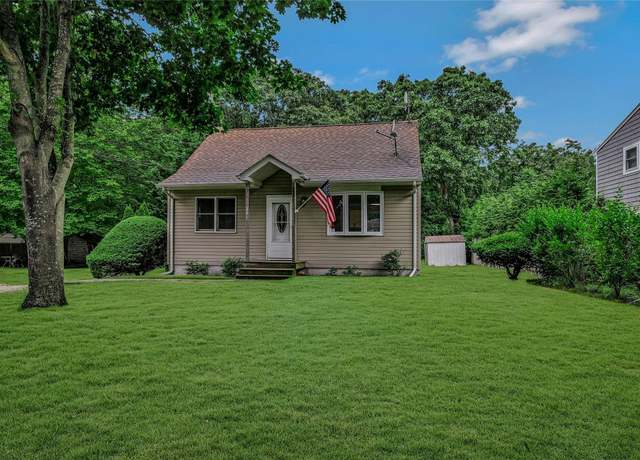 Property at 357 Church Ln, Aquebogue, NY 11931, 3 beds, 1 bath