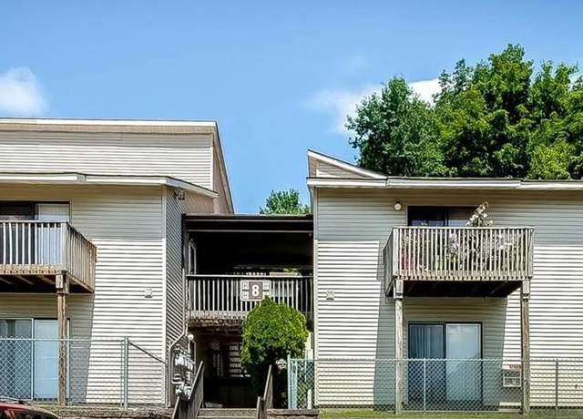 Property at 350 Concord Ln, Middletown, NY 10940, 2 beds, 2 baths