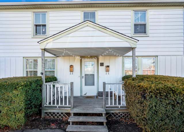 Property at 60 Lincoln Ave, Sayville, NY 11782, 4 beds, 2 baths