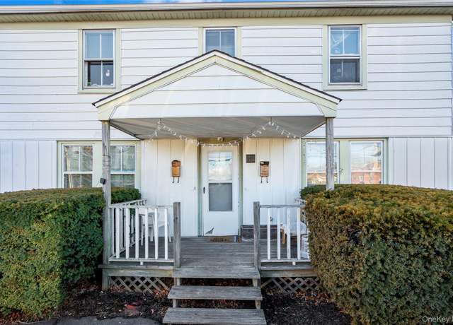 Property at 60 Lincoln Ave, Sayville, NY 11782, 4 beds, 2 baths