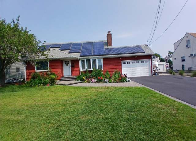 Property at 37 New Point Pl, Amityville, NY 11701, 4 beds, 2 baths