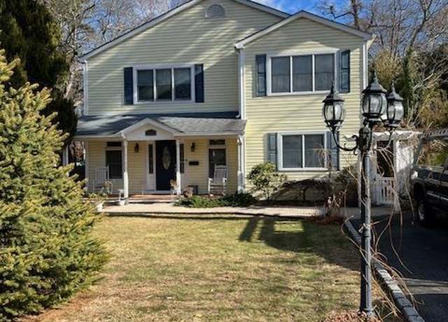 Property at 1375 Pine Dr, Bay Shore, NY 11706, 4 beds, 3 baths