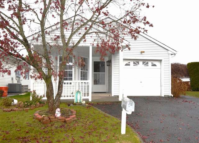 Property at 5157 Village Cir E, Manorville, NY 11949, 2 beds, 2 baths