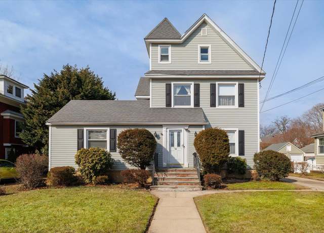 Property at 56 Brower Ave, Rockville Centre, NY 11570, 4 beds, 2 baths