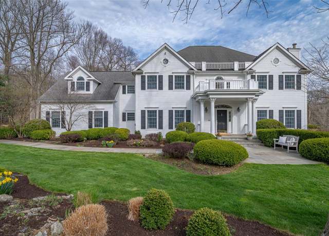 Property at 8 Turtleback Way, Chappaqua, NY 10514, 5 beds, 4.5 baths
