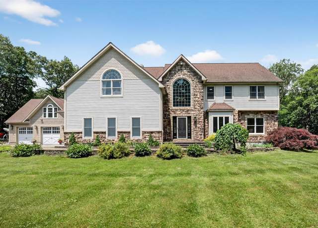 Property at 2300 State Route 207, Rock Tavern, NY 12575, 4 beds, 2.5 baths