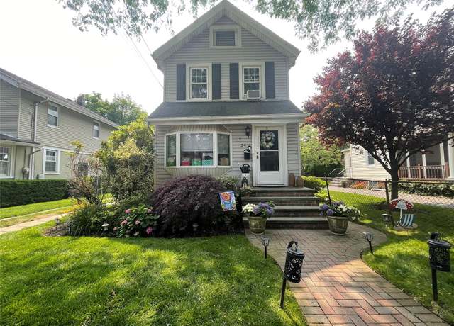 Property at 24 Childs Ave, Floral Park, NY 11001, 3 beds, 2.5 baths