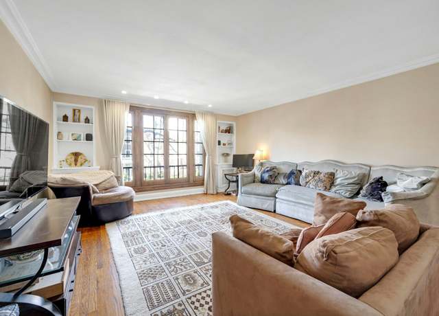 Property at 4 Brooklands Unit 2J, Bronxville, NY 10708, 2 beds, 1 bath
