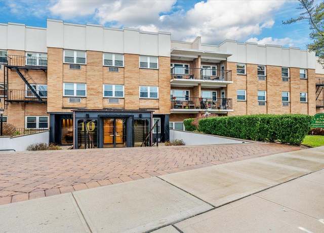 Property at 10 Lenox Rd Unit 3-M, Rockville Centre, NY 11570, 2 beds, 2 baths