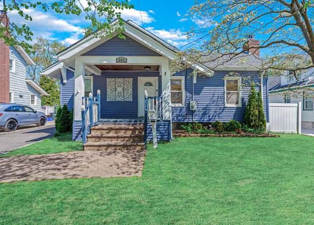 Property at 565 Baldwin Ave, North Baldwin, NY 11510, 2 beds, 2 baths