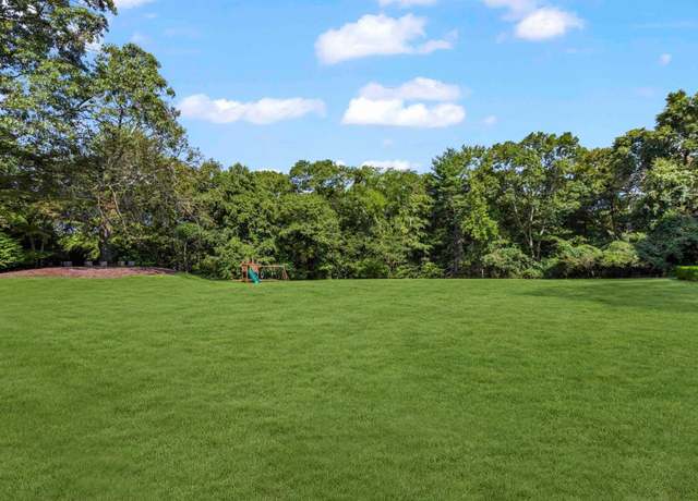 Property at 650 Chicken Valley Rd, Locust Valley, NY 11560, 7 beds, 8 baths