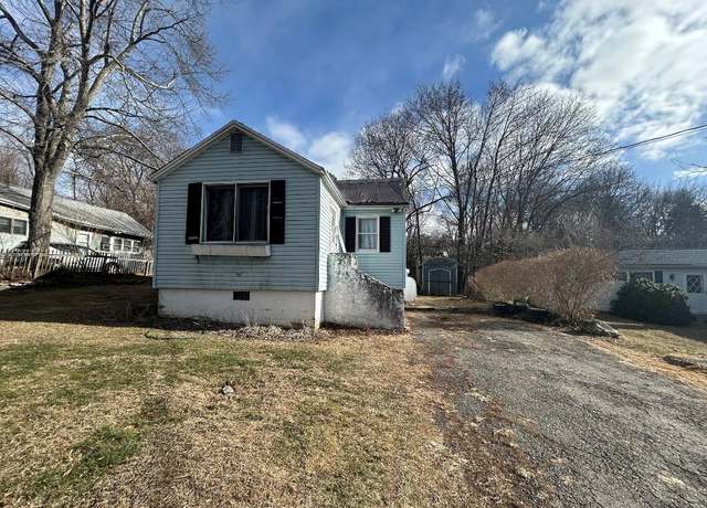 Property at 18 Geneva Dr, Carmel, NY 10512, 2 beds, 1 bath