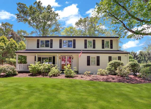 Property at 129 Constitution Dr, Orangeburg, NY 10962, 4 beds, 2.5 baths