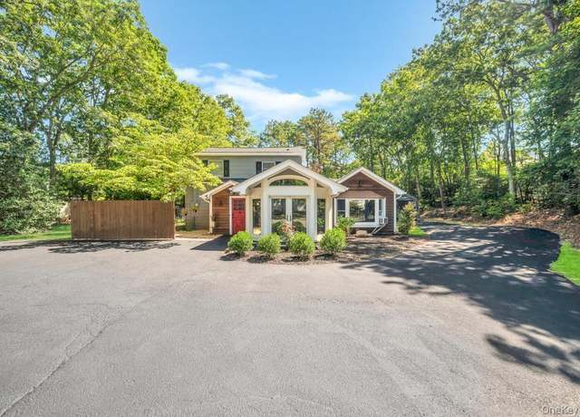 Property at 5 Panther Path, Miller Place, NY 11764, 5 beds, 2.5 baths