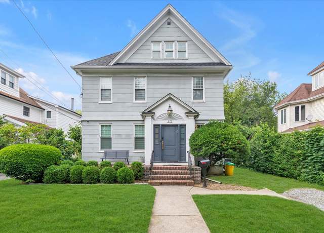 Property at 370 Summit Ave, Cedarhurst, NY 11516, 6 beds, 3.5 baths