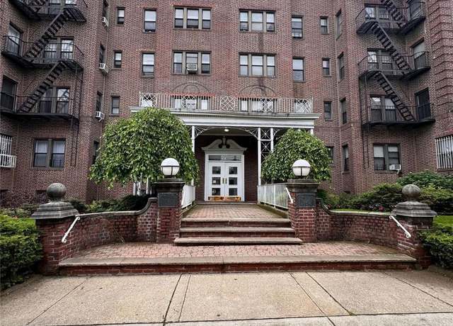 Property at 170-40 Highland Ave #303, Jamaica Hills, NY 11432, 1 bed, 1 bath