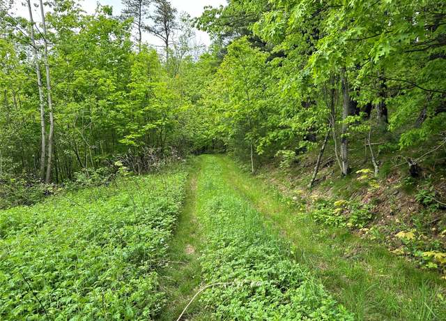 Property at 23 Gardner Dr, Port Jervis, NY 12771