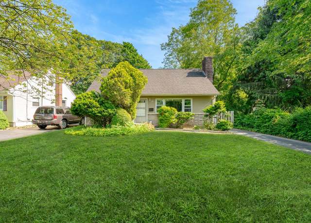 Property at 20 W 18th St, Huntington Station, NY 11746, 5 beds, 3 baths