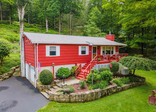 Property at 194 Bell Hollow Rd, Putnam Valley, NY 10579, 3 beds, 2 baths