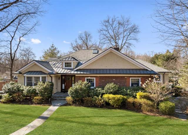 Property at 23 Seely Pl, Scarsdale, NY 10583, 4 beds, 4 baths