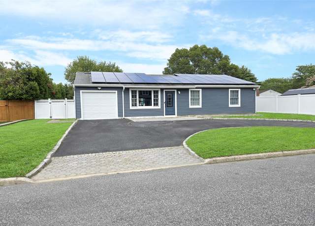 Property at 74 Glen Summer Rd, Holbrook, NY 11741, 4 beds, 2 baths