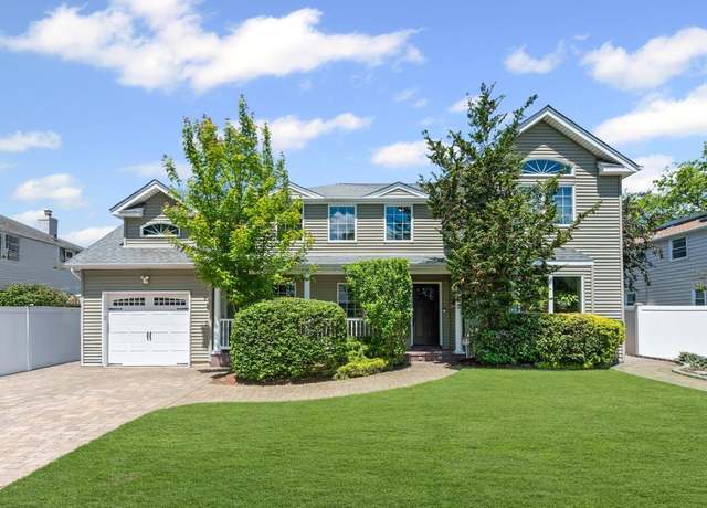 Property at 1 Darwin Dr, Merrick, NY 11566, 4 beds, 2.5 baths