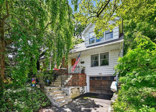 Property at 13 Lindbergh Ln, New City, NY 10956, 4 beds, 2 baths