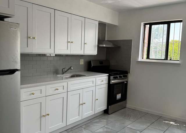 Property at 1811 123rd St Unit 4F, College Point, NY 11356, 2 beds, 1 bath