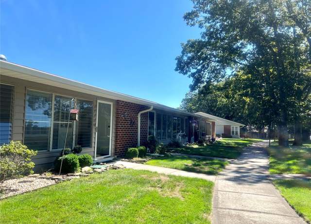 Property at 171B Ventry Ct Unit 171B, Ridge, NY 11961, 1 bed, 1 bath