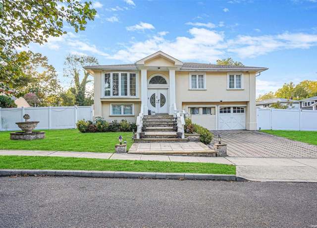 Property at Undisclosed address, Baldwin, NY 11510, 5 beds, 2 baths