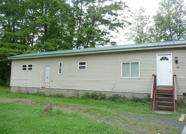 Property at 19 First St, Cuddebackville, NY 12729, 2 beds, 1 bath