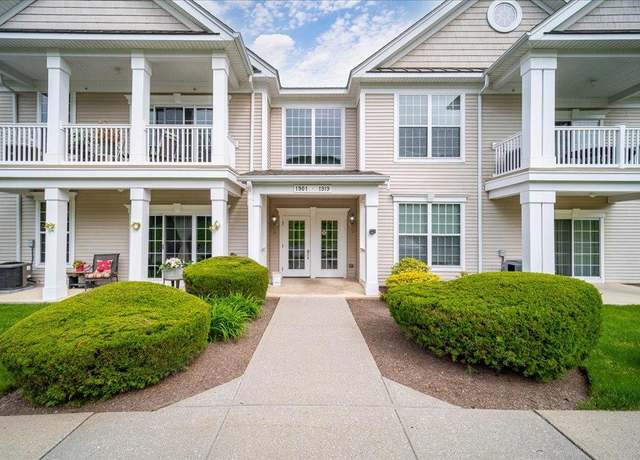 Property at 1909 Saratoga Ln, Fishkill, NY 12524, 2 beds, 2 baths