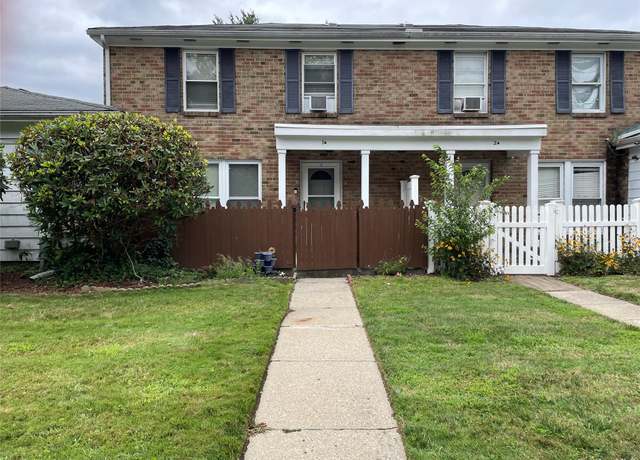 Property at 1 Pioneer Ct Unit 1A, Ridge, NY 11961, 2 beds, 1.5 baths