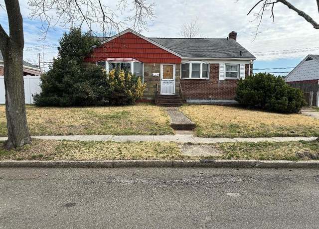 Property at 74 Bette Rd, East Meadow, NY 11554, 3 beds, 1 bath