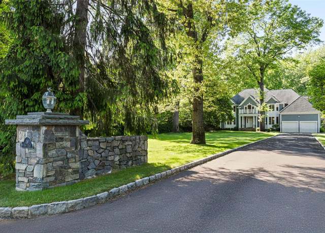 Property at 36 Hunt Pl, Rye, NY 10580, 5 beds, 3.5 baths
