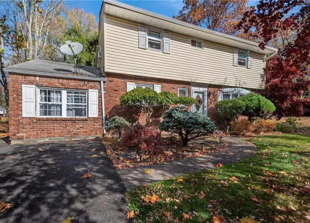 Property at 5 Greenridge Way, Spring Valley, NY 10977, 3 beds, 1.5 baths