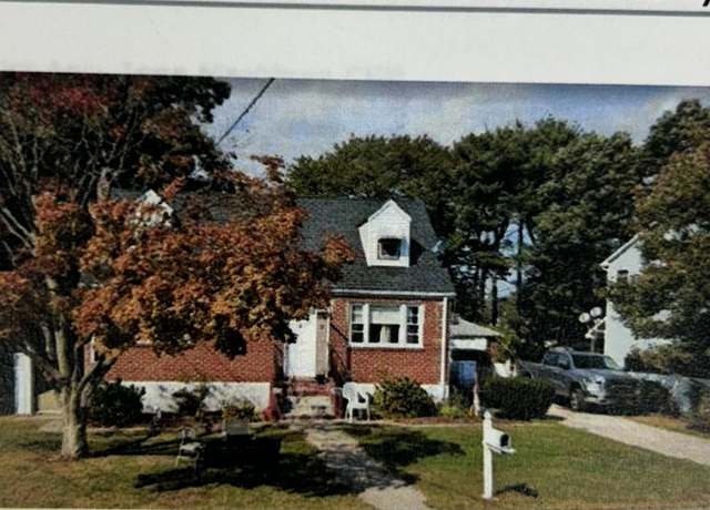 Property at 117 Suffolk Ave, Brentwood, NY 11717, 4 beds, 3 baths
