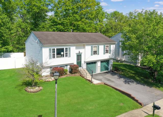 Property at 15 Brook Rd, Walden, NY 12586, 3 beds, 2.5 baths