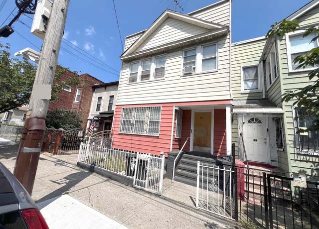 Property at 81 Autumn Ave, Brooklyn, NY 11208, 6 beds, 2 baths