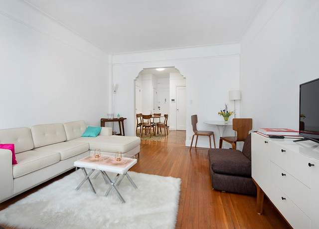 Property at 35-53 77th St Unit 5H, Jackson Heights, NY 11372, 1 bed, 1 bath