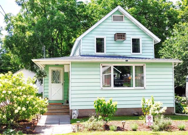 Property at 18 Tremper Ave, Phoenicia, NY 12464, 2 beds, 1.5 baths