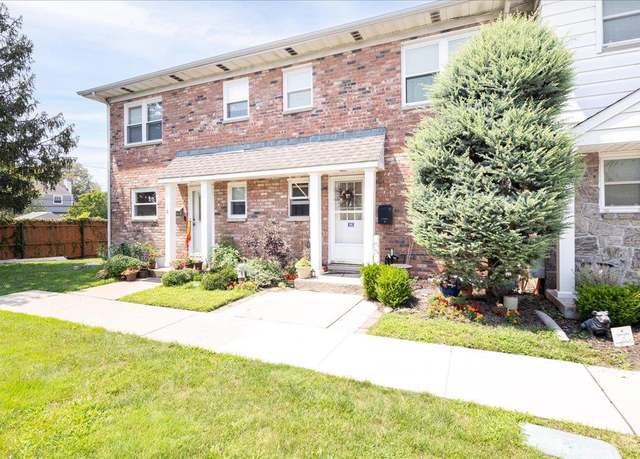Property at 1030 Franklin Ave #16, Valley Stream, NY 11580, 3 beds, 1.5 baths