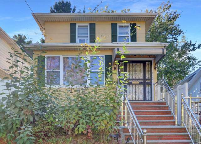 Property at 932 College Point Blvd, College Point, NY 11356, 4 beds, 3 baths
