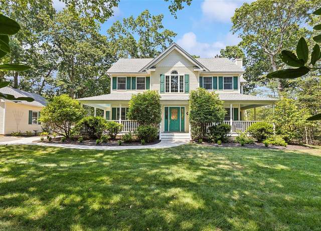 Property at 1025 Long Creek Dr, Southold, NY 11971, 4 beds, 2.5 baths